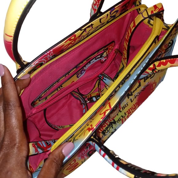 Handbag - Picture 2 of 3